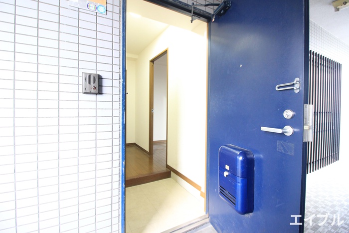 フロ-レンス東光寺の玄関写真