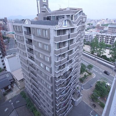 建物外観　落ち着いた雰囲気の外観です