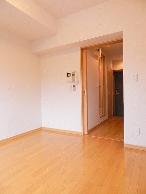 居室・リビング　※同建物別部屋
