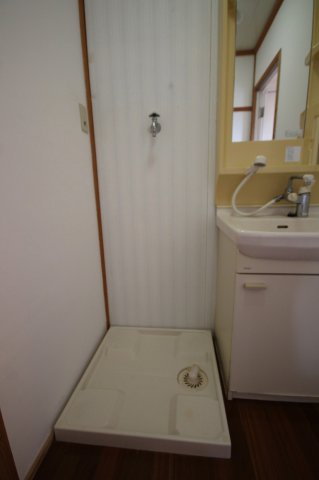 洗面設備　使いやすい洗面所です
