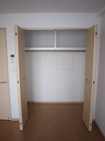 収納　クローゼット