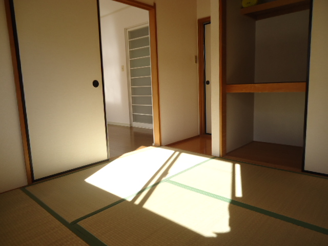 KTRエステートの居間写真