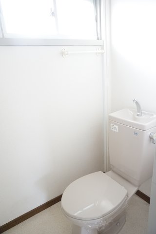 LハウスIIのトイレ写真