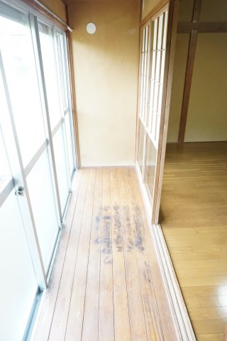 LハウスIIの内装写真