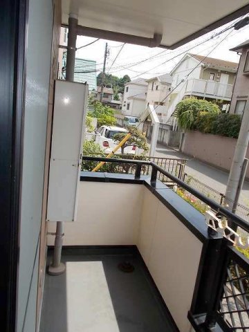 バルコニー　陽当たり良好なバルコニーです