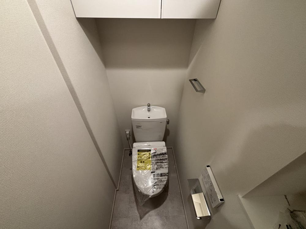 阪急神戸線 塚口駅 徒歩6分 3階建 新築のトイレ写真