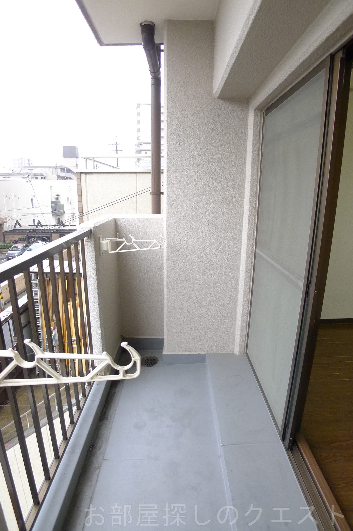 バルコニー　（写真は同タイプ）