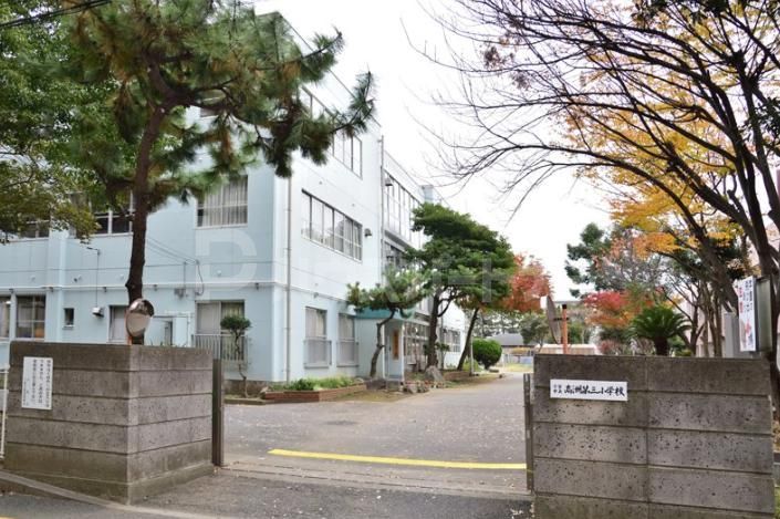 小学校　千葉市立高洲第三小学校（小学校）まで460m