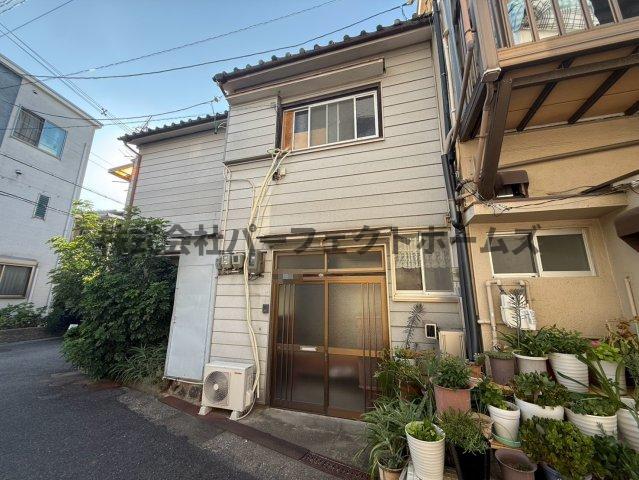 エントランス　毎日通るエントランスはこのようになっています