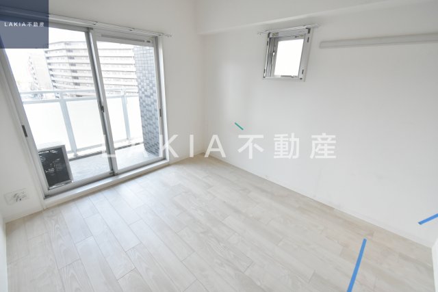 地下鉄御堂筋線 中津駅 徒歩5分 11階建 築13年の居間写真