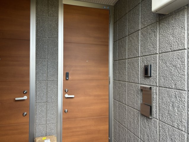 京王井の頭線 永福町駅 徒歩8分 4階建 築16年の玄関写真
