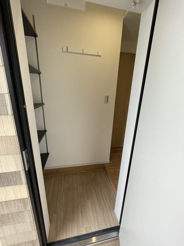 玄関　別部屋参照写真