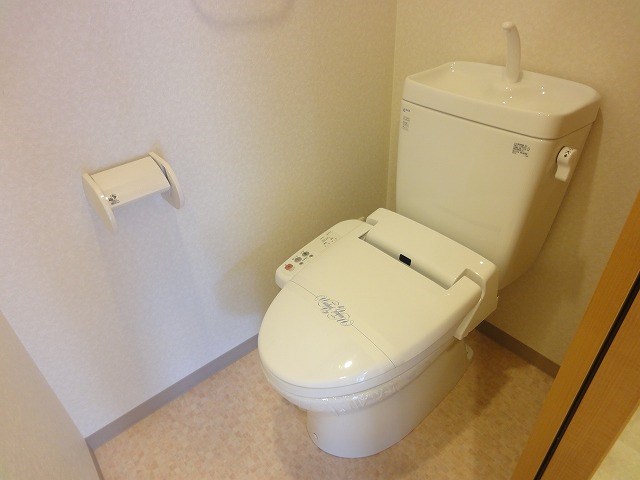 トイレ　同物件別部屋