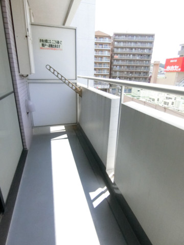 バルコニー　日当たりの良いベランダです