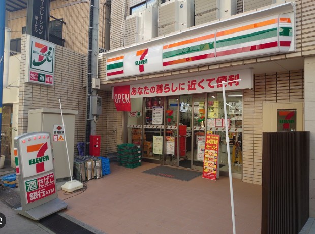 コンビニ　セブンイレブン 新板橋駅前店（コンビニ）まで370m