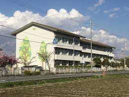 小学校　小野市立中番小学校（小学校）まで1862m