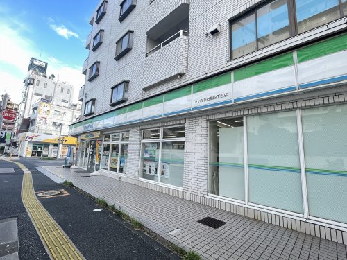 コンビニ　ファミリーマート さいたま白幡四丁目店（コンビニ）まで376m