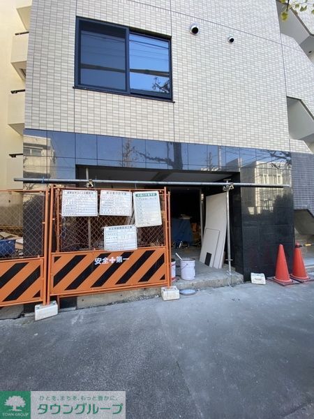 エントランス　★お部屋探しは株式会社タウンハウジング東京まで★