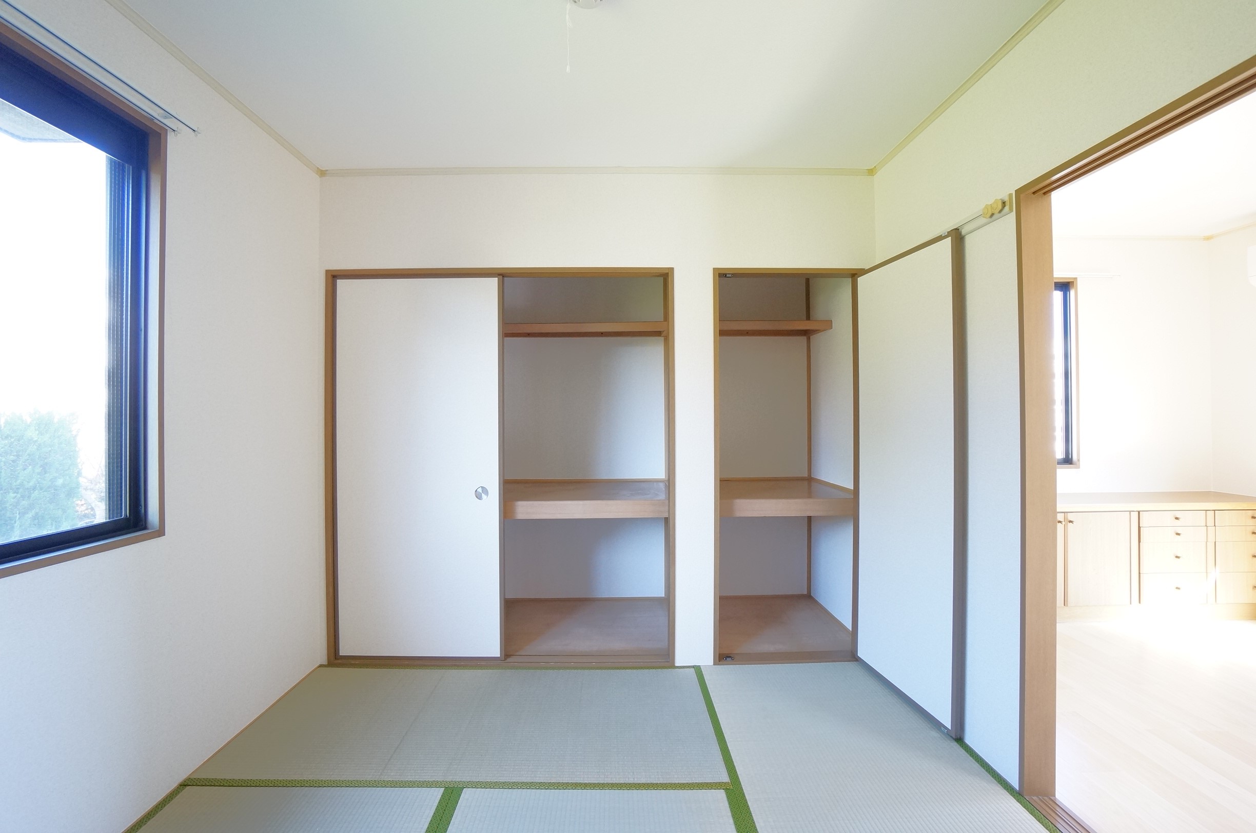 収納　6.7畳和室の収納2ヶ所