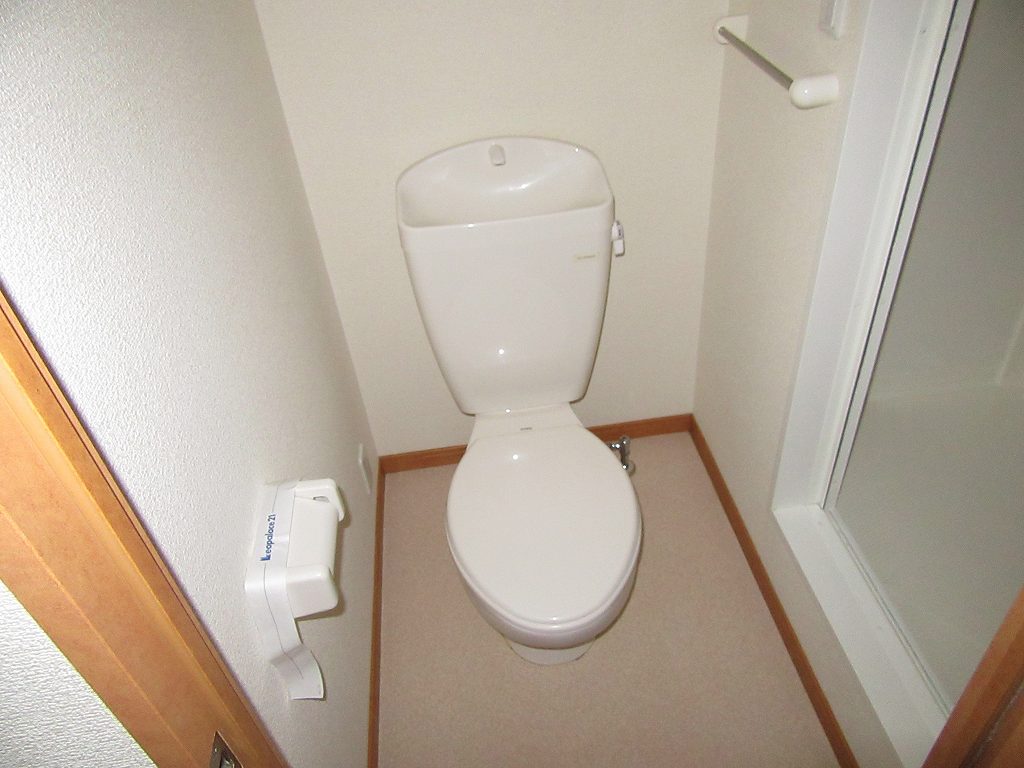 トイレ　※同タイプ