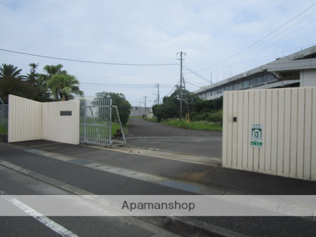 大学・短大　航空大学校（大学・短大）まで929m