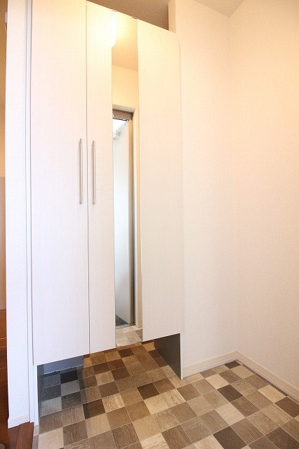 その他設備　玄関