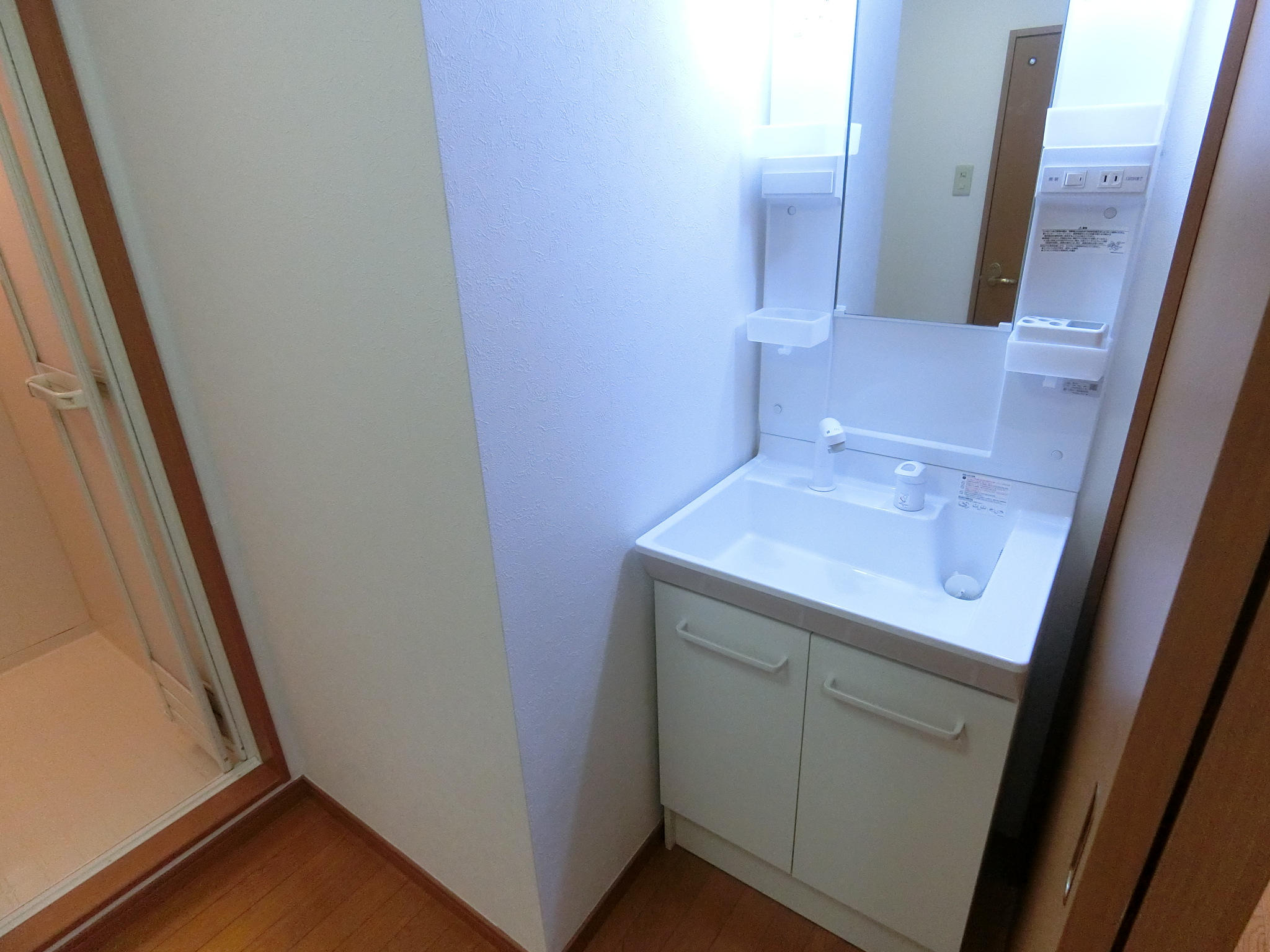 【名取市植松のマンションの洗面設備】
