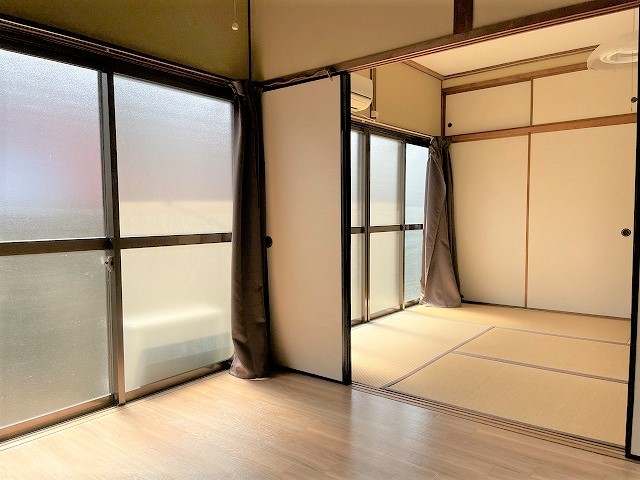 倉敷市 1階建 築56年の居間写真