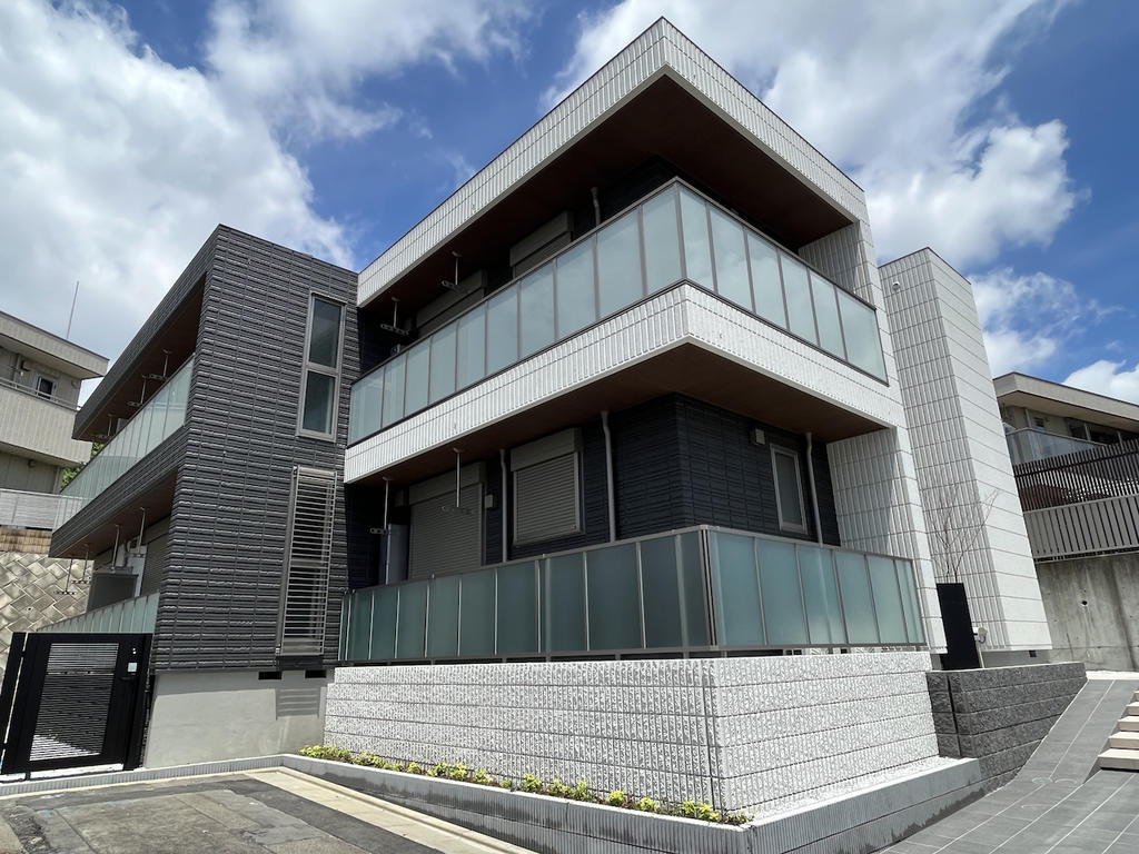建物外観　◆省エネルギー性能表示（ＢＥＬＳ）におけるＺＥＨ－Ｍ評価取得