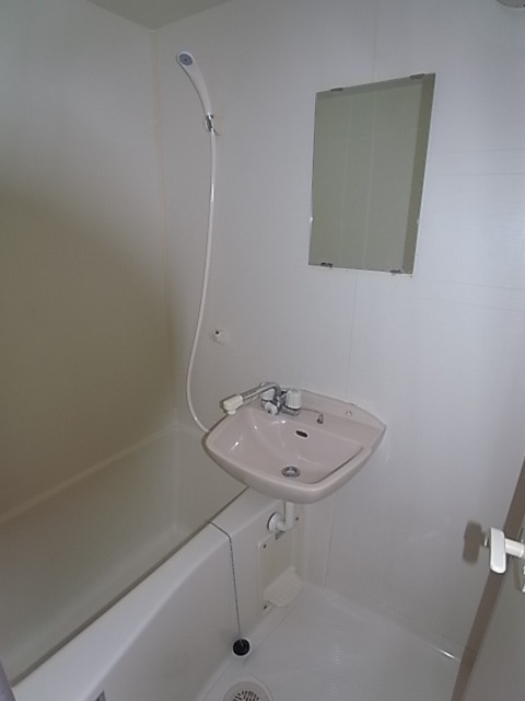 バス・シャワールーム　お風呂・トイレ別のセパレート