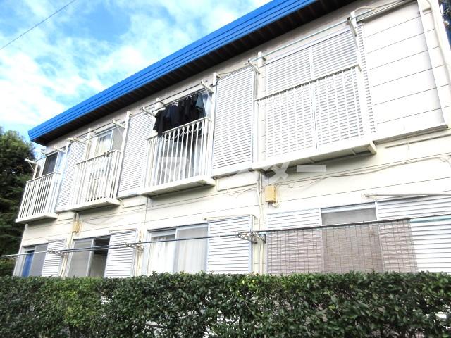 横浜市戸塚区上倉田町のアパートの建物外観