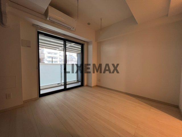 居室・リビング　別号室参考写真