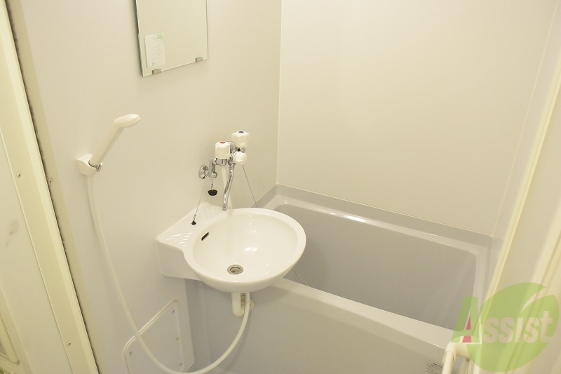 バス・シャワールーム　一日の疲れを癒せます♪