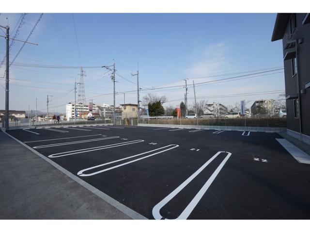 駐車場　駐車場