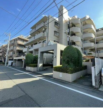 八王子市上野町のマンションの建物外観