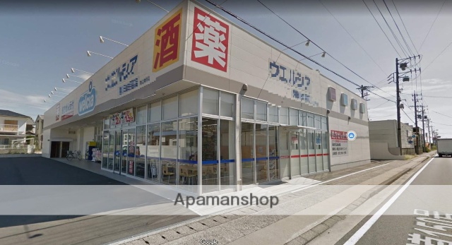 コンビニ　ファミリーマート（コンビニ）まで1018m