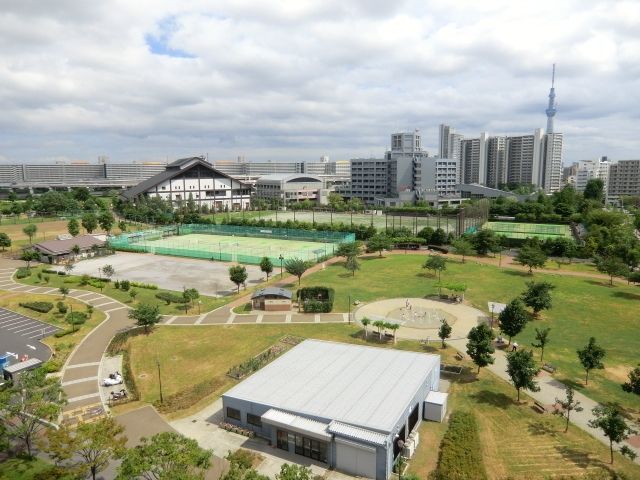 【荒川区南千住のマンションの公園】