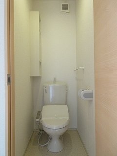 トイレ　落ち着いたトイレです