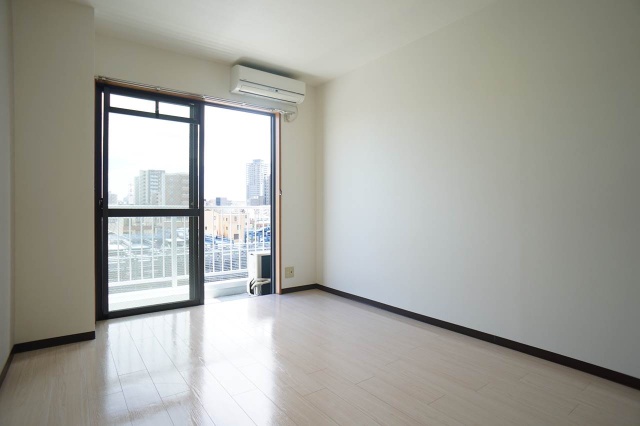 居室・リビング　ご内見可能です！お問い合わせお待ちしております！