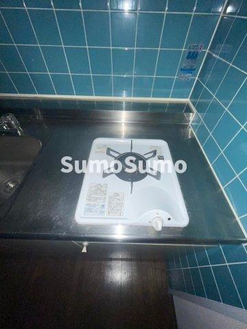 キッチン　コンパクトなキッチンで掃除もラクラク