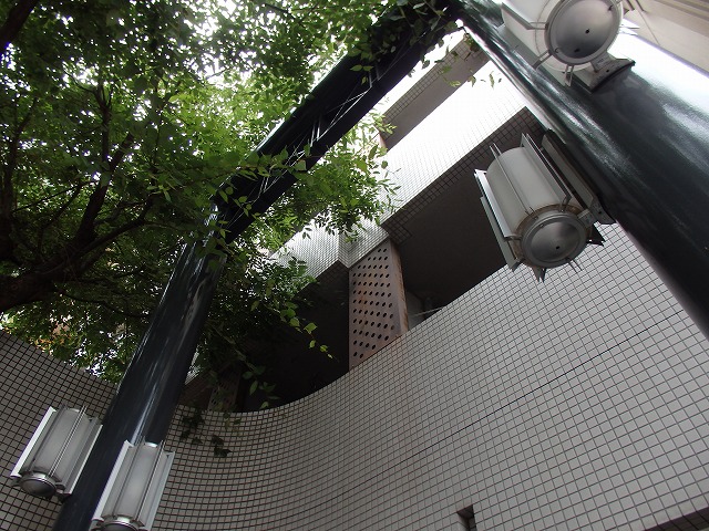 建物外観　コンビニが近くて便利です。