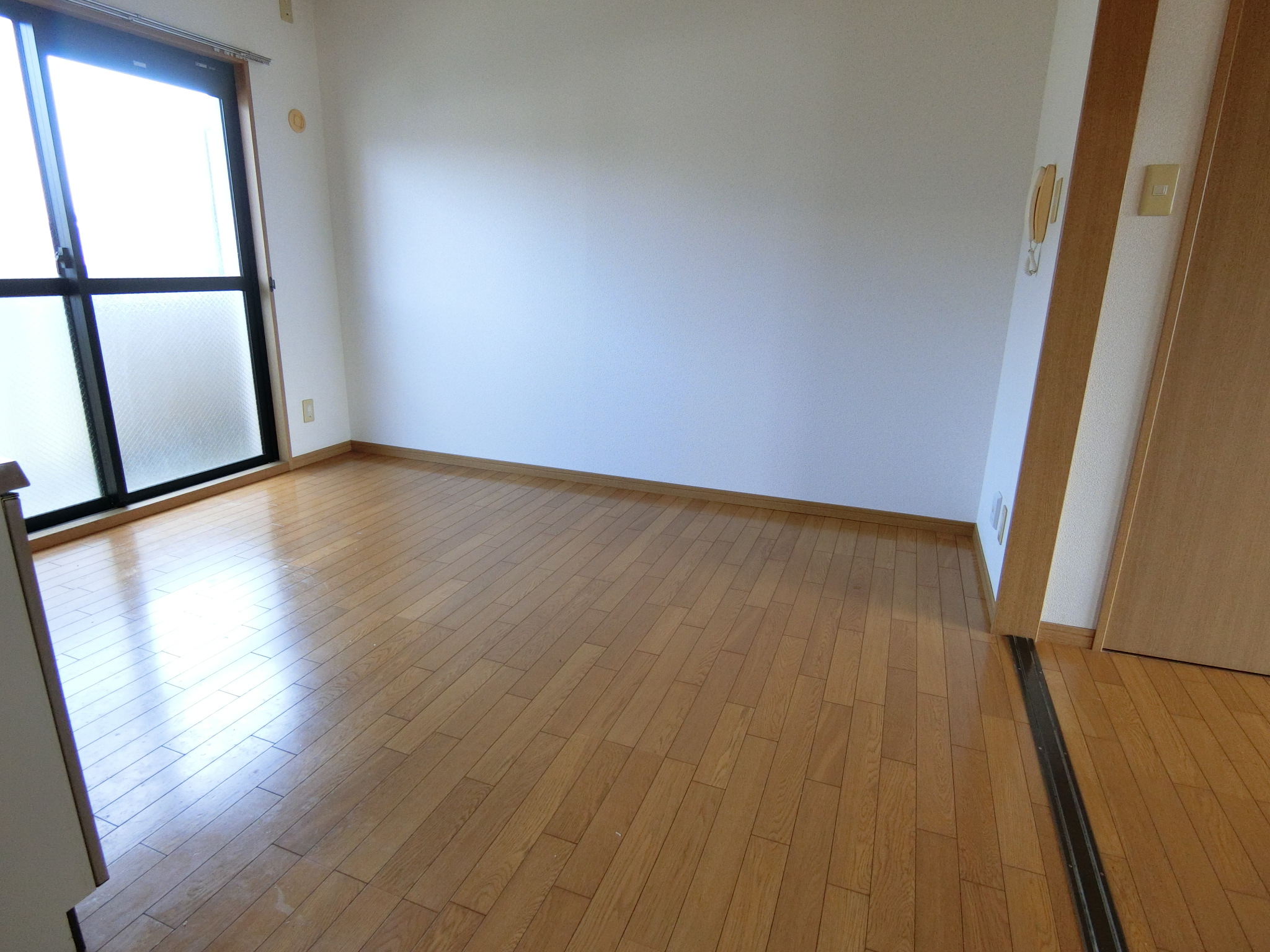 ロビー　広々とした洋室☆