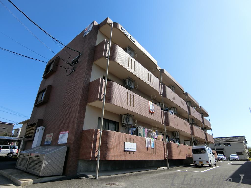 建物外観　鉄筋コンクリート造の重厚感★