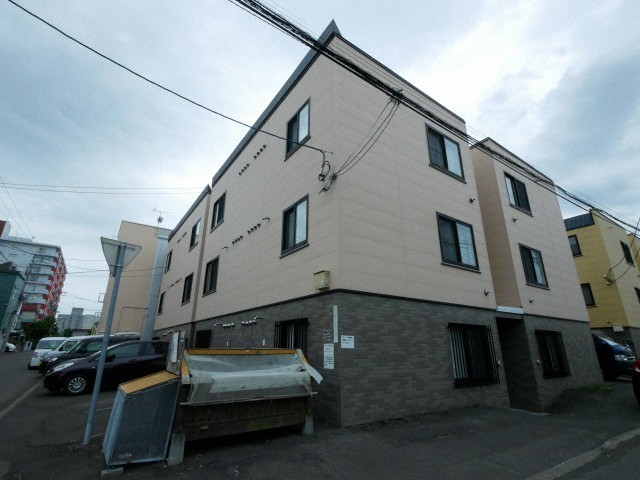 アズーリ中の島弐番館