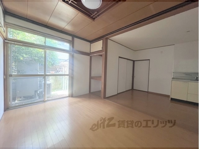 居室・リビング　リビング