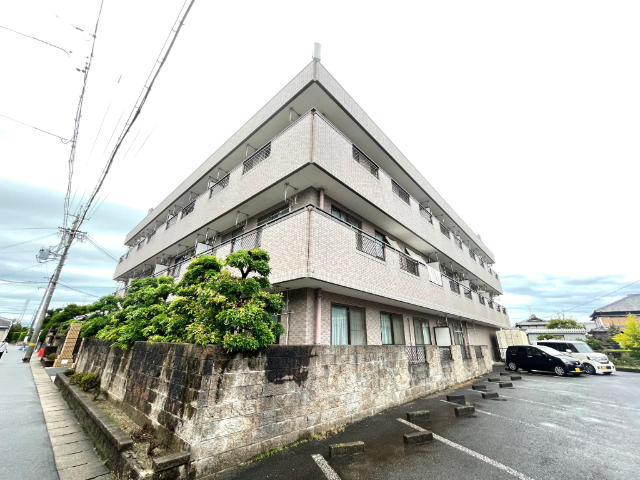 建物外観　南・東面