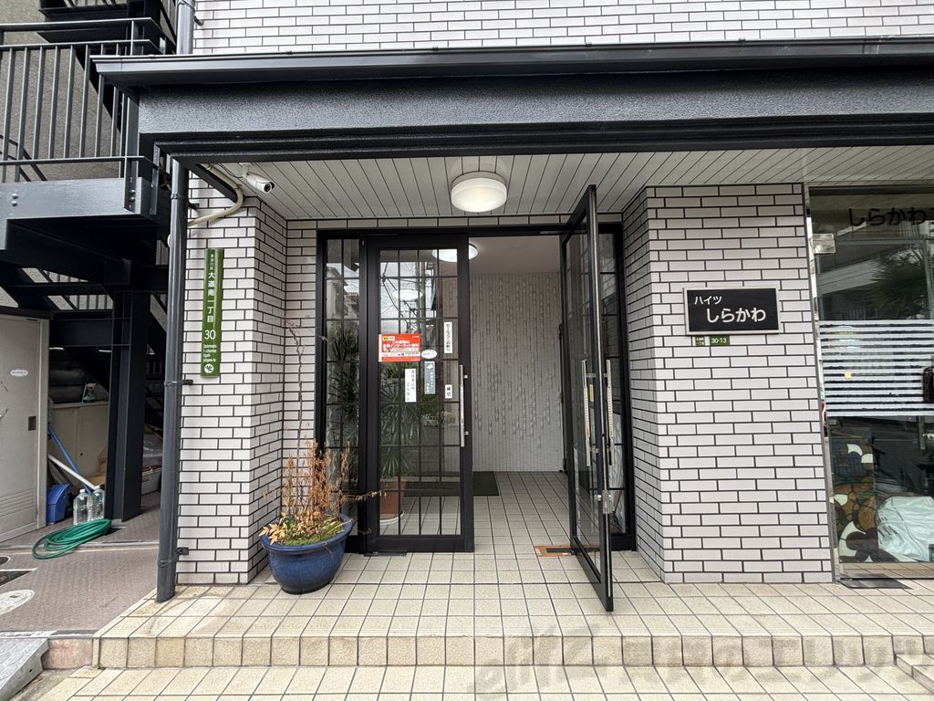 エントランス　エントランス