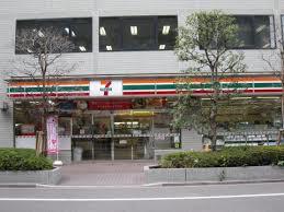 コンビニ　セブンイレブン三鷹駅北口店（コンビニ）まで203m