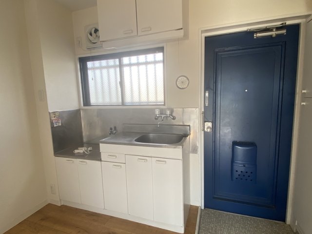 キッチン　☆玄関とキッチン☆