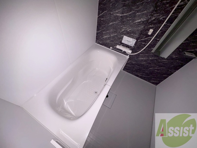 バス・シャワールーム　お風呂になります。一日の疲れを癒してくださいね。